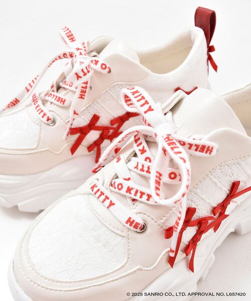 MAJESTIC LEGON(マジェスティックレゴン)の「ハローキティ デコリボンスニーカー(スニーカー・レディース・レッド系その他2・SMALL/MEDIUM/LARGE)」の7枚目の写真
