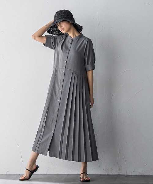 MAYSON GREY（メイソングレイ）の「5分袖サイドプリーツシャツワンピース≪手洗い可能≫（ワンピース・レディース・ベージュ/チャコールグレー/グリーン・M/S）」の19枚目の写真