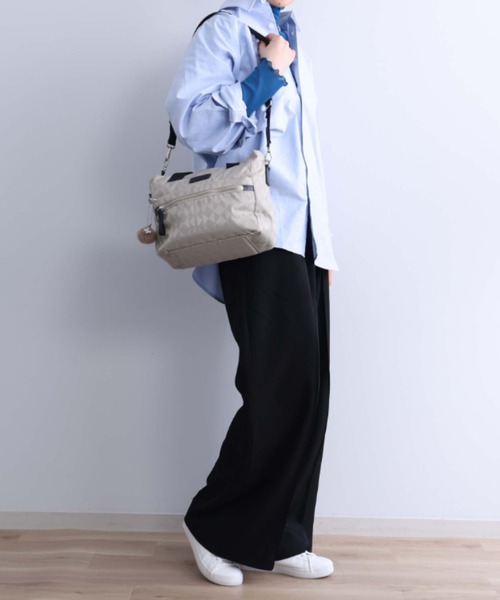 Kanana project(カナナプロジェクト)の「ショルダーバッグ カナナモノグラム3RD 5L 11915(ショルダーバッグ・レディース・グレー/ブラック/ラベンダー/ライトベージュ/ネイビー・FREE)」の14枚目の写真