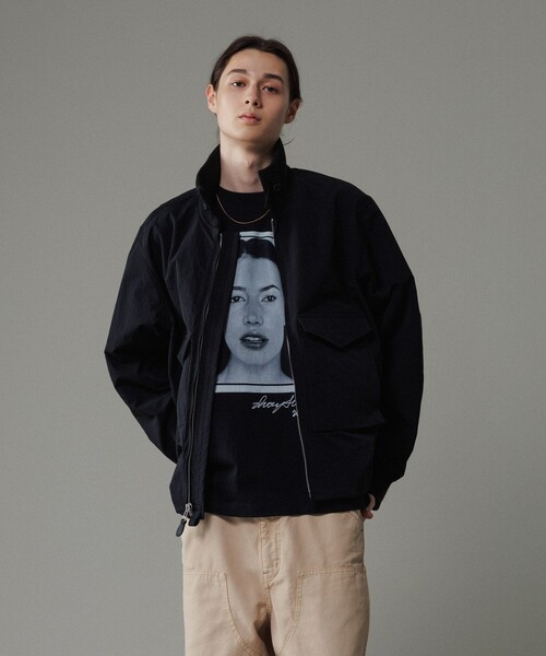 ADAM ET ROPE'(アダムエロペ)の「《別注》【Ivory Serra/アイボリー セラ】Tee - STEPHANIE HODGE(Tシャツ/カットソー・メンズ・ブラック/ホワイト・M/L)」の8枚目の写真