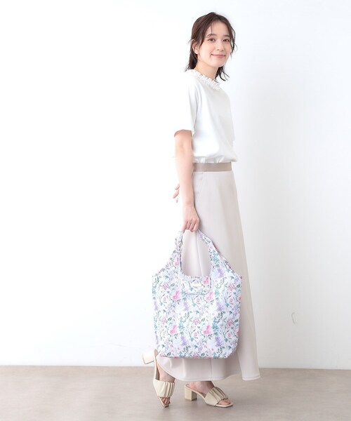 LAURA ASHLEY(ローラアシュレイ)の「【簡易保冷】エルストンガーデン柄 マーケットトート(エコバッグ/サブバッグ・レディース・ピンク系その他/アイボリー系/ブルー系その他2・00)」の11枚目の写真