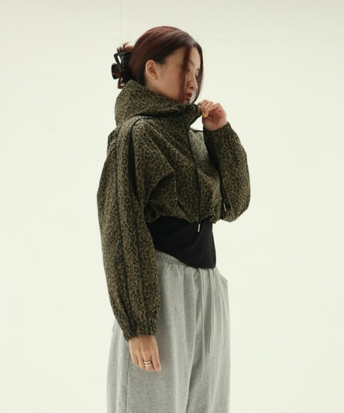 FIG&VIPER(フィグアンドバイパー)の「レオパードZIPショートフーディ(パーカー・レディース・ベージュ/カーキ・FREE)」の11枚目の写真