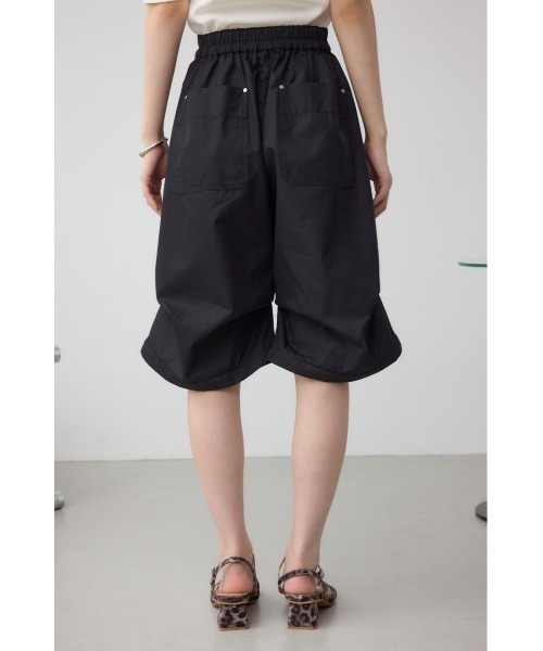 AZUL by moussy（アズールバイマウジー）の「2WAYパラシュートパンツ（スラックス・レディース・チャコールグレー/ブラック・FREE）」の16枚目の写真