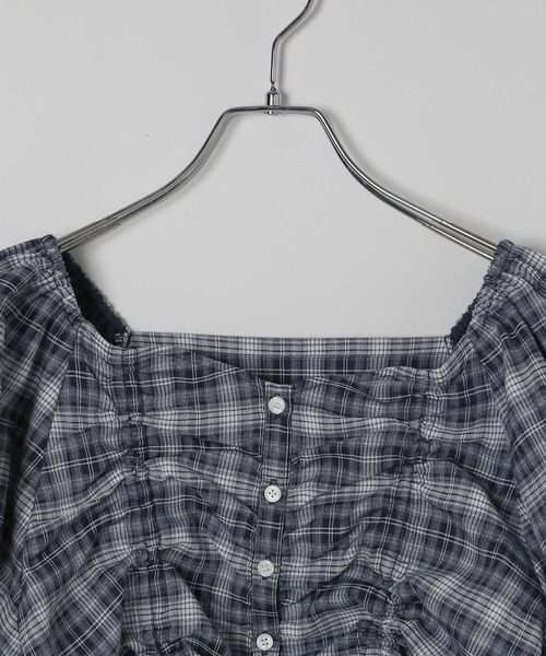 Heather(ヘザー)の「2WAYドロストブラウス(半袖) 497298(シャツ/ブラウス・レディース・オフホワイト/ネイビー/ブラック・FREE)」の20枚目の写真