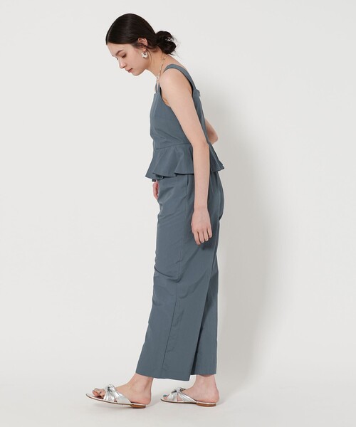 BEAUTY&YOUTH UNITED ARROWS(ビューティーアンドユースユナイテッドアローズ)の「【WEB限定】ナイロン ペプラム オールインワン -ウォッシャブル-(サロペット/オーバーオール・レディース・コバルトブルー/オリーブ/ブラック・S/M)」の9枚目の写真