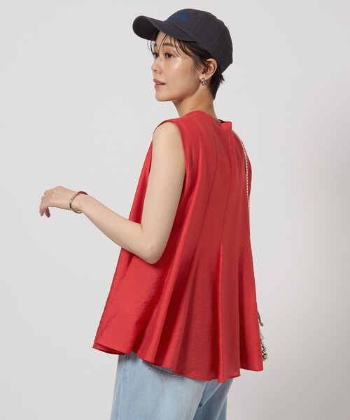 green label relaxing(グリーンレーベルリラクシング)の「フレア ノースリーブ ブラウス(シャツ/ブラウス・レディース・ブラック/ホワイト/レッド/ベージュ・FREE)」の8枚目の写真