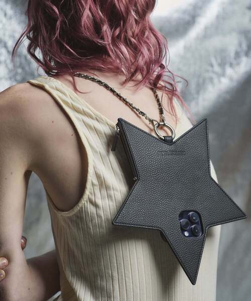 ajew（エジュー）の「【ajew】STAR★ SHOULDER PHONE CASE（スマホケース/カバー・レディース・ホワイト/ブラック/シルバー・1/2/3/4/5/6）」の7枚目の写真
