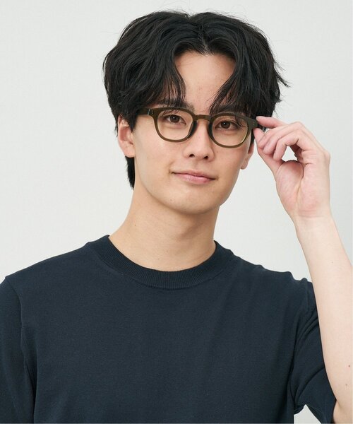 Zoff（ゾフ）の「ウェリントン型 メガネ｜軽量素材｜ボスリントン｜伊達メガネ 度付きメガネ｜ユニセックス｜読書 小顔効果｜Zoff｜CLASSIC（メガネ・メンズ・ブラック/ブラウン系その他5/ライトグレー系/グリーン・FREE）」の4枚目の写真