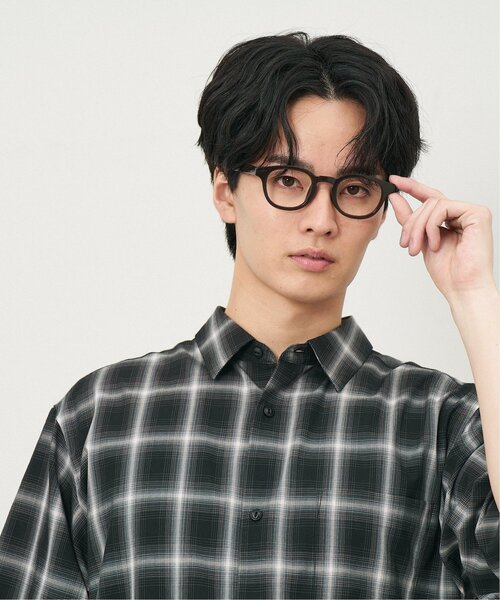 Zoff（ゾフ）の「ウェリントン型 メガネ｜軽量素材｜ボスリントン｜伊達メガネ 度付きメガネ｜ユニセックス｜読書 小顔効果｜Zoff｜CLASSIC（メガネ・メンズ・ブラック/ブラウン系その他5/ライトグレー系/グリーン・FREE）」の22枚目の写真