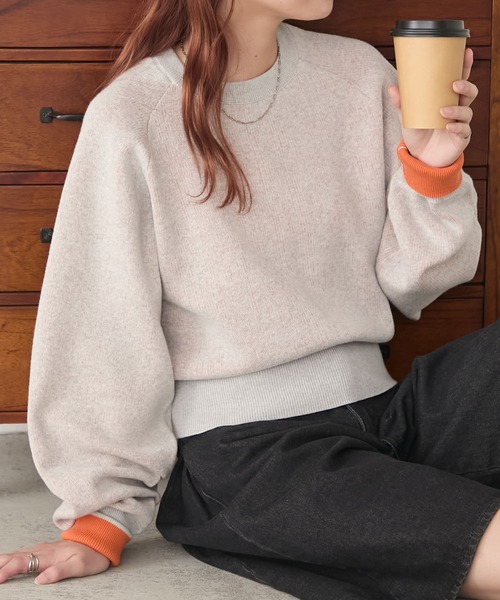 BONLECILL（ボンルシール）の「【マシンウォッシャブル】配色ボリュームスリーブスウェットライクニット（ニット/セーター・レディース・オートミール/ネイビー/アイボリー/ブラック/チャコールグレー/スミクロ/ベージュ/ネイビー系1/ブラウン/グリーン/レッド/グレー系その他・FREE/L/M）」の8枚目の写真