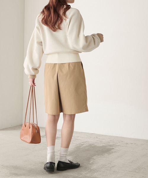 BONLECILL（ボンルシール）の「【マシンウォッシャブル】配色ボリュームスリーブスウェットライクニット（ニット/セーター・レディース・オートミール/ネイビー/アイボリー/ブラック/チャコールグレー/スミクロ/ベージュ/ネイビー系1/ブラウン/グリーン/レッド/グレー系その他・FREE/L/M）」の18枚目の写真