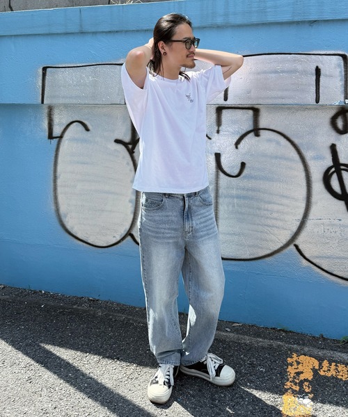 Mark Gonzales(マーク・ゴンザレス)の「【MARK GONZALES/マークゴンザレス 別注】ロゴプリントオーバーサイズTシャツ(Tシャツ/カットソー・メンズ・ブラック/ホワイト・LL/L/M/S)」の3枚目の写真