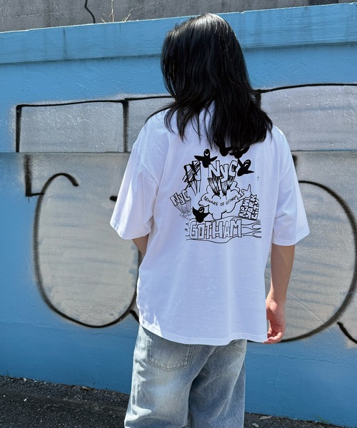 Mark Gonzales(マーク・ゴンザレス)の「【MARK GONZALES/マークゴンザレス 別注】ロゴプリントオーバーサイズTシャツ(Tシャツ/カットソー・メンズ・ブラック/ホワイト・LL/L/M/S)」の5枚目の写真