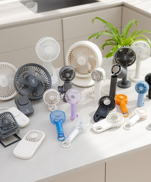 LAKOLE（ラコレ）の「【LEDライト搭載】クリアカラビナ付きハンディファン / 284542（生活家電・レディース・その他1/その他2/その他3・FREE）」の8枚目の写真