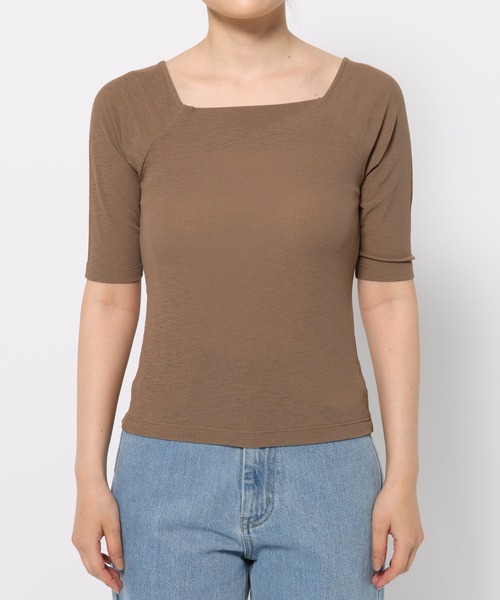 mysty woman(ミスティウーマン)の「テレコスクエアプルオーバー 574832(Tシャツ/カットソー・レディース・オフホワイト/ブラック/ブラウン系その他・FREE)」の9枚目の写真