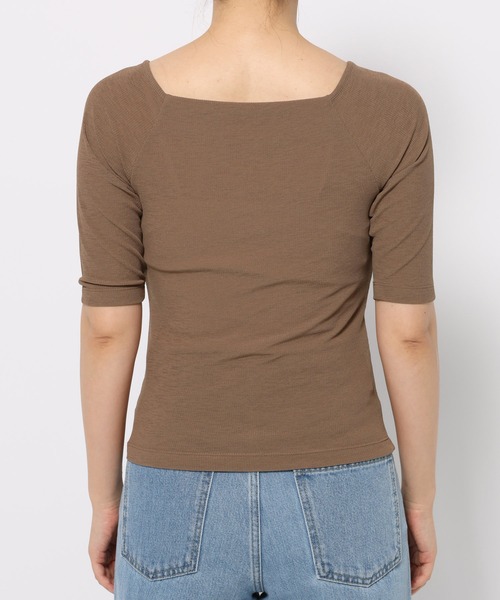 mysty woman(ミスティウーマン)の「テレコスクエアプルオーバー 574832(Tシャツ/カットソー・レディース・オフホワイト/ブラック/ブラウン系その他・FREE)」の11枚目の写真