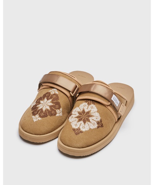 【関税込み】Suicoke ベージュ COZE スニーカー Suicokeのベージュ COZE スニーカーがセール中