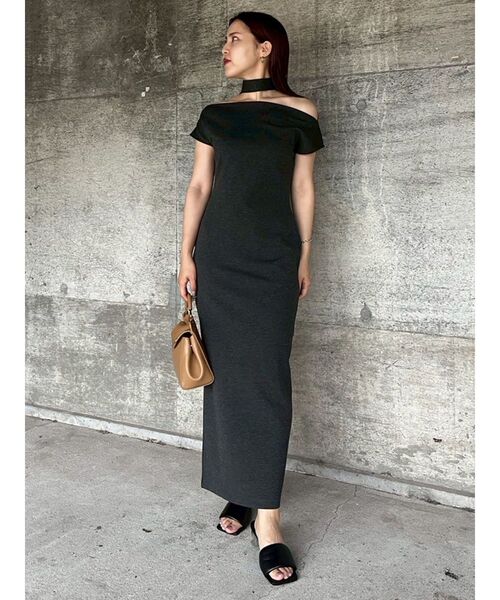 LAGUNAMOON（ラグナムーン）の「オフショルボートポンチワンピース（ワンピース・レディース・ブラウン/チャコールグレー・SMALL/MEDIUM）」の6枚目の写真