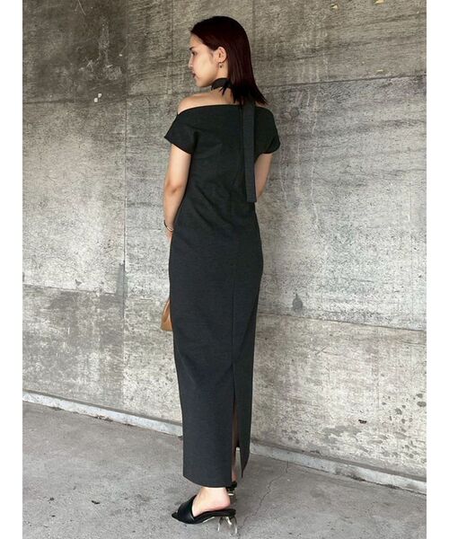 LAGUNAMOON（ラグナムーン）の「オフショルボートポンチワンピース（ワンピース・レディース・ブラウン/チャコールグレー・SMALL/MEDIUM）」の7枚目の写真