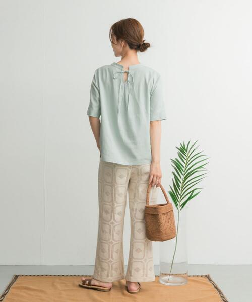 URBAN RESEARCH DOORS（アーバンリサーチドアーズ）の「リネンレーヨンバックリボンブラウス（シャツ/ブラウス・レディース・ブラック/オフホワイト/ミント・MEDIUM）」の19枚目の写真