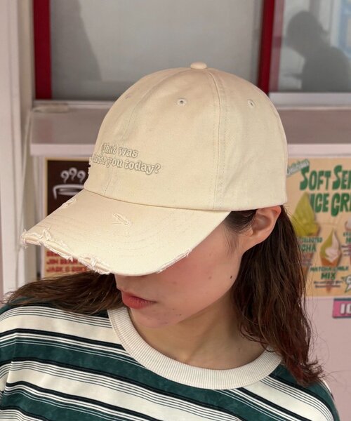 CIAOPANIC TYPY(チャオパニックティピー)の「【UNISEX】ダメージロゴキャップ(キャップ・レディース・アイボリー/レッド/チャコールグレー・ONE SIZE)」の9枚目の写真