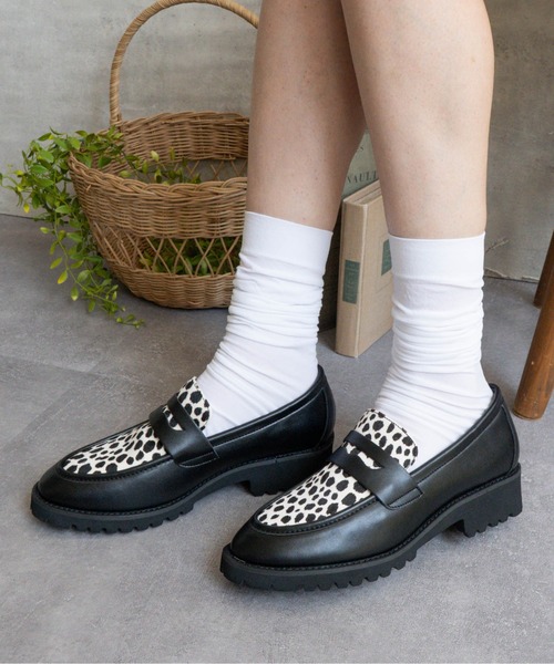 Fabby fabby（ファビィーファビィー）の「ボリュームソールコインローファー（ローファー・レディース・ブラウン/レオパード/ブラック/ブラック系その他・MEDIUM/LARGE/SMALL）」の2枚目の写真