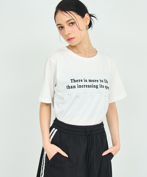 ANAP(アナップ)の「雫 パール 付き テキスト 刺繍 Tシャツ(Tシャツ/カットソー・レディース・ダークグレー/ホワイト/ライトグレー・FREE)」の2枚目の写真