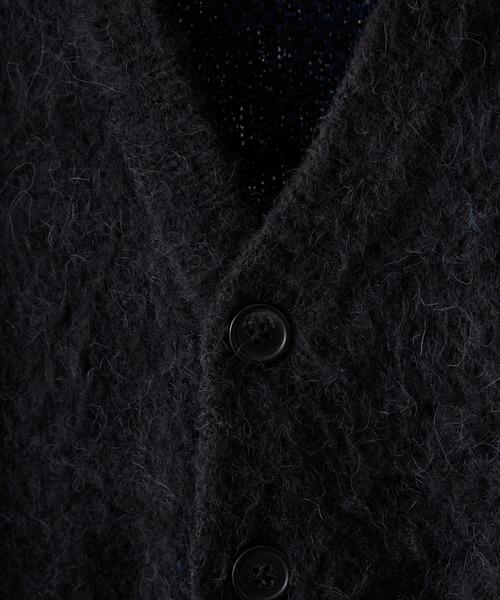 CLEL（クレイル）の「【CLEL】Alpaca Blend Shaggy V-Neck Cardigan / アルパカブレンドシャギーVネックカーディガン（カーディガン/ボレロ・メンズ・チャコールグレー/ブラウン/ブラック・L/M/S/XS）」の6枚目の写真