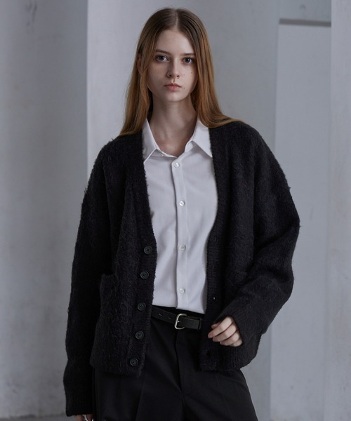 CLEL（クレイル）の「【CLEL】Alpaca Blend Shaggy V-Neck Cardigan / アルパカブレンドシャギーVネックカーディガン（カーディガン/ボレロ・メンズ・チャコールグレー/ブラウン/ブラック・L/M/S/XS）」の11枚目の写真