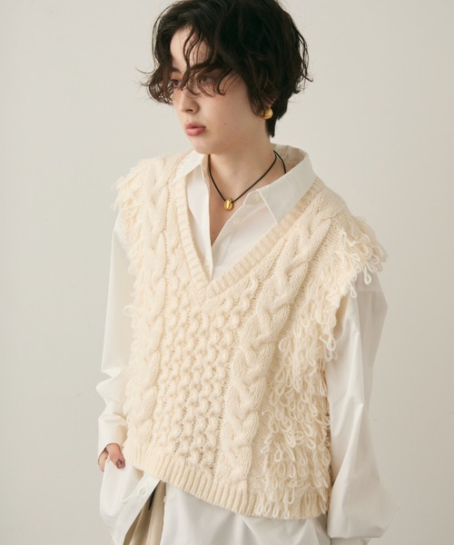 Trish（トリッシュ）の「モヘアタッチループフリンジベスト（Tシャツ/カットソー・レディース・アイボリー/グレー・MEDIUM）」の3枚目の写真