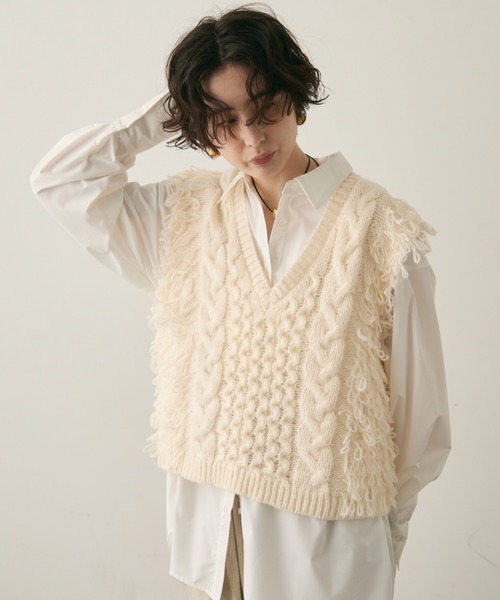 Trish（トリッシュ）の「モヘアタッチループフリンジベスト（Tシャツ/カットソー・レディース・アイボリー/グレー・MEDIUM）」の4枚目の写真