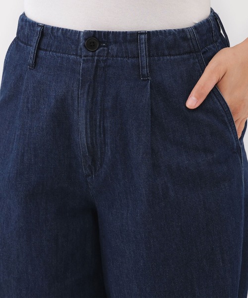 無印良品(ムジルシリョウヒン)の「婦人 ライトオンスデニム タックワイドパンツ(デニムパンツ・レディース・ブルー・S/M/L/XL)」の5枚目の写真