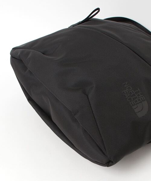 THE NORTH FACE(ザノースフェイス)の「ザ ノース フェイス THE NORTH FACE PYRENEES SHOULDER L ピレネーショルダーL(ショルダーバッグ・メンズ・その他・ONE SIZE)」の3枚目の写真