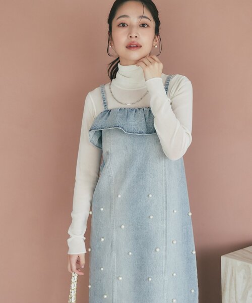 La boutique BonBon（ラブティックボンボン）の「パール付きデニムキャミワンピース（ワンピース・レディース・サックスブルー/ネイビー・36/38/PS）」の14枚目の写真