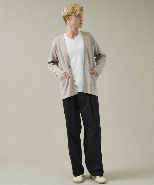 ABAHOUSE（アバハウス）の「バイアスジャガード 1ボタン カーディガン（カーディガン/ボレロ・メンズ・ネイビー/ブルー/グレイッシュベージュ・44/46/48）」の4枚目の写真