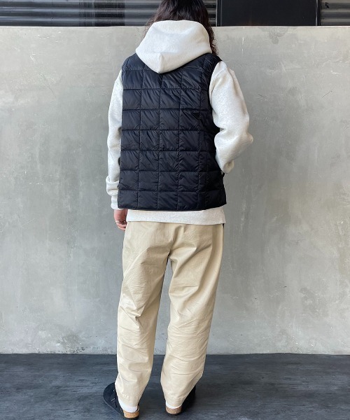 TAION（タイオン）の「【WEB限定】[TAION/タイオン] Vネック インナーダウンベスト（ダウンベスト・レディース・オリーブ/ブラック/カーキ/ライトグレー/グレー・L/M/XL）」の7枚目の写真