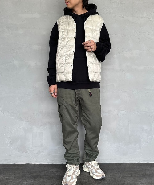 TAION（タイオン）の「【WEB限定】[TAION/タイオン] Vネック インナーダウンベスト（ダウンベスト・レディース・オリーブ/ブラック/カーキ/ライトグレー/グレー・L/M/XL）」の19枚目の写真