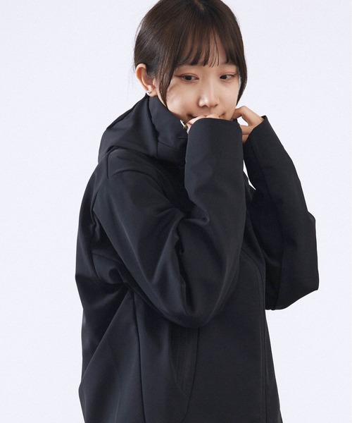 DESCENTE ALLTERRAIN（デサント　オルテライン）の「DESCENTE ALLTERRAIN/デサントオルテライン SOFT SHELL JACKET ジャケット（ナイロンジャケット・メンズ・ブラック・O/L/M）」の17枚目の写真