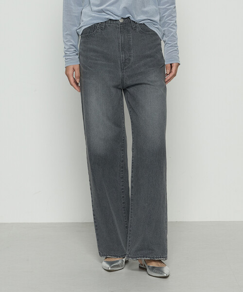 K.T KIYOKO TAKASE（キヨコタカセ）の「10.5オンスセンタープレス ワイドデニムパンツ（デニムパンツ・レディース・グレー/インディゴブルー/ワンウォッシュ・11号/9号/7号）」の2枚目の写真