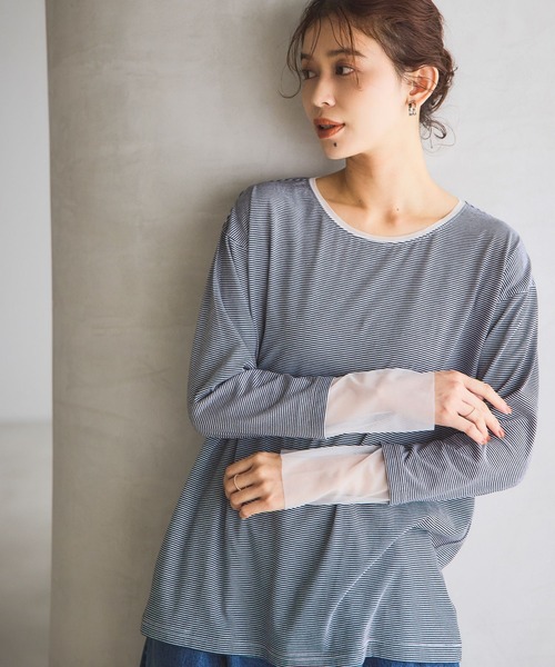 studio CLIP（スタディオクリップ）の「袖シアー切り替えクルーネックプルオーバー（Tシャツ/カットソー・レディース・オフホワイト/ブラック/その他1/その他2/ネイビー/ブラウン/その他3/その他4・MEDIUM/LARGE）」の5枚目の写真