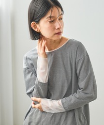 袖シアー切り替えクルーネックプルオーバー