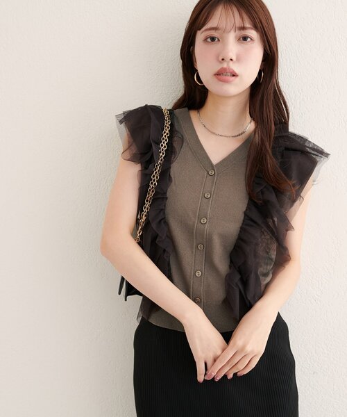 natural couture(ナチュラルクチュール)の「【WEB限定】チュールフリルニットベスト(ベスト・レディース・ベージュ/チャコールグレー/オフホワイト/ブラック・FREE)」の13枚目の写真