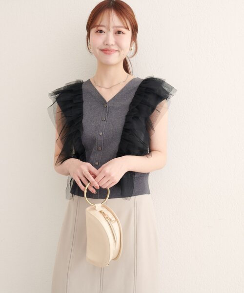 natural couture(ナチュラルクチュール)の「【WEB限定】チュールフリルニットベスト(ベスト・レディース・ベージュ/チャコールグレー/オフホワイト/ブラック・FREE)」の19枚目の写真