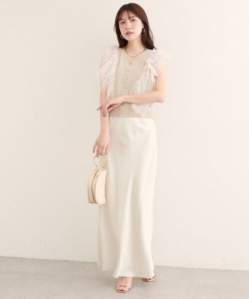 natural couture(ナチュラルクチュール)の「【WEB限定】チュールフリルニットベスト(ベスト・レディース・ベージュ/チャコールグレー/オフホワイト/ブラック・FREE)」の5枚目の写真