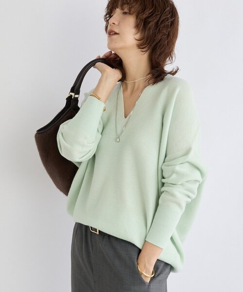 RIVE DROITE(リヴドロワ)の「【リバイバル/新色追加/7色展開】ウール100NEWバックボリュームニット(ニット/セーター・レディース・チャコールグレー/オフホワイト/ブラウン/ミント/バーガンディー/グレイッシュベージュ/ブルー/ベージュ・FREE)」の6枚目の写真