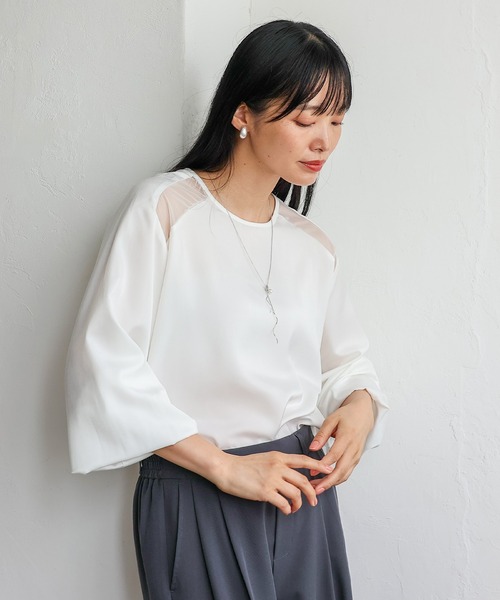 No Rule No Line（ノール－ルノーライン）の「サテン×チュール 異素材切替ブラウス（Tシャツ/カットソー・レディース・ホワイト/ブラック・FREE）」の2枚目の写真