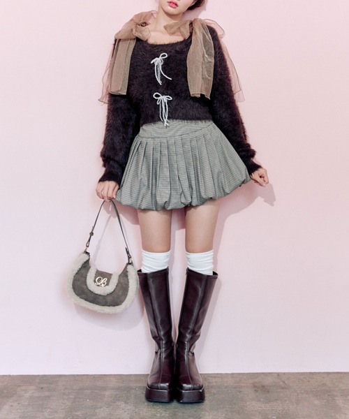 OLIVE des OLIVE(オリーブデオリーブ)の「ビーズリボンカーディガン(カーディガン/ボレロ・レディース・オフホワイト/サックスブルー/ピンク/ブラウン・FREE)」の2枚目の写真