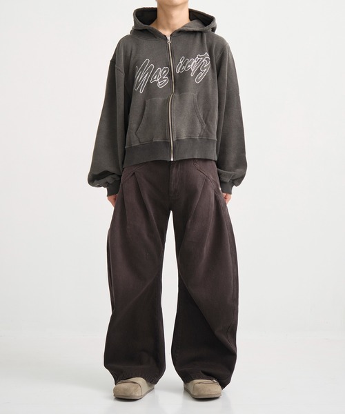 CONZ（コンズ）の「CURVED LEG JEANS（デニムパンツ・メンズ・ダークブラウン・1/2/3）」の2枚目の写真