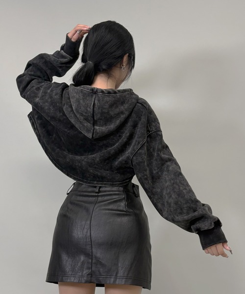 FOLLOWIN（フォロウィン）の「[SET UP]ヴィンテージショートフーディ＆リブキャミセット（パーカー・レディース・チャコールグレー・FREE）」の8枚目の写真