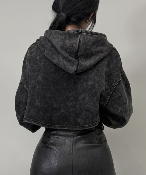 FOLLOWIN（フォロウィン）の「[SET UP]ヴィンテージショートフーディ＆リブキャミセット（パーカー・レディース・チャコールグレー・FREE）」の13枚目の写真